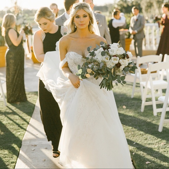 Meet your Posher, Chrissy - Picture 3 of 3